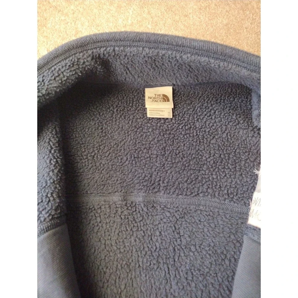 The‎ North Face Vest Man XL Gray Knit Vest Full Zip Outdoors Hiking Warm Comfy